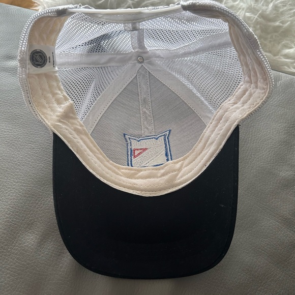 Baseball cap - Picture 4 of 5